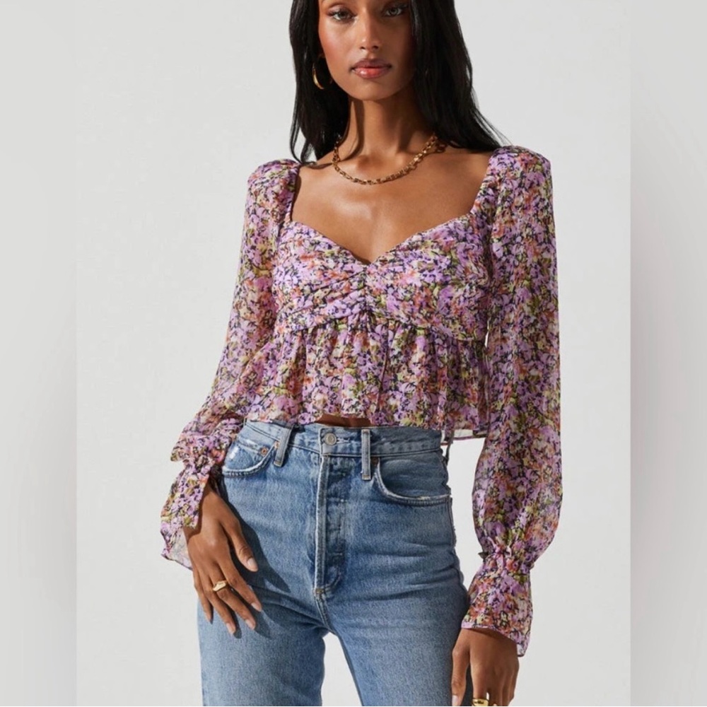 Astr the Label Floral Luann Sweetheart Neck Top